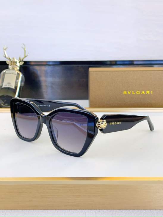 Picture of Bvlgari Sunglasses _SKUfw80049749fw